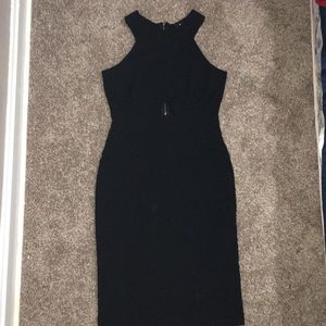 Black bodycon dress